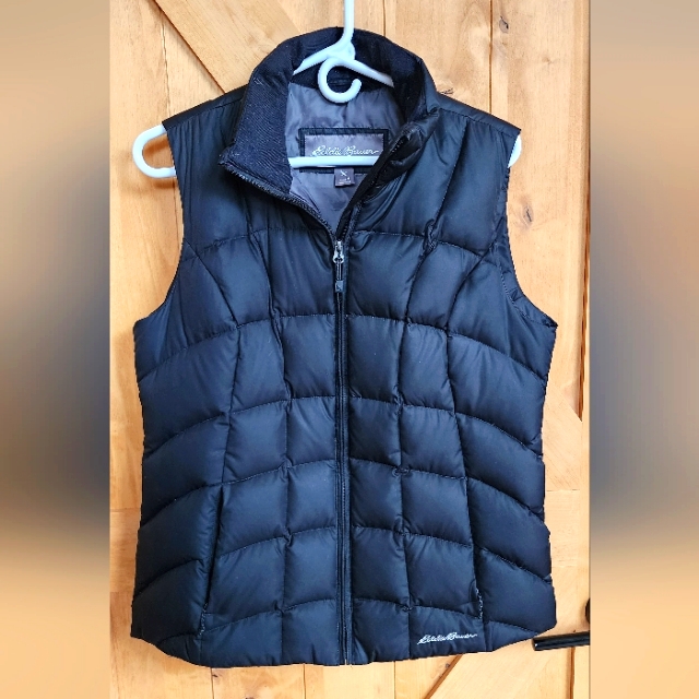 Eddie Bauer Down Vest, Size Medium